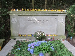 Loriots Grab auf dem Waldfriedhof Heerstraße, Berlin
